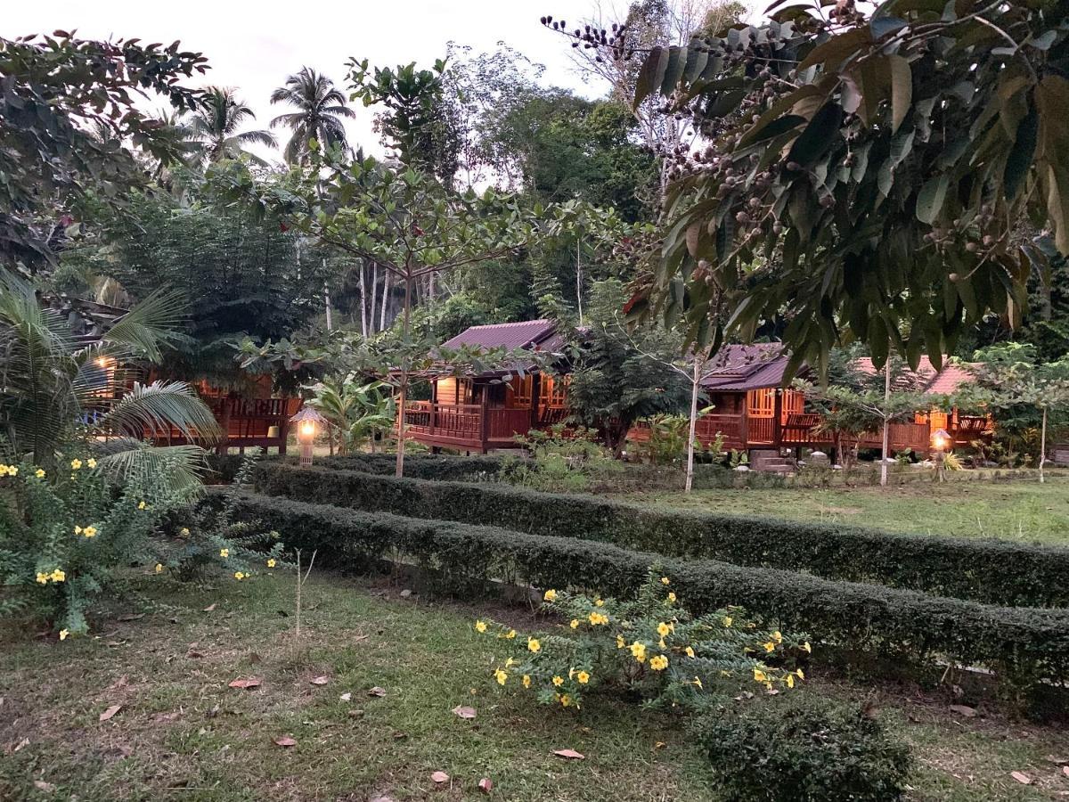 Kohkoodfarmstay Ko Kut Exterior photo