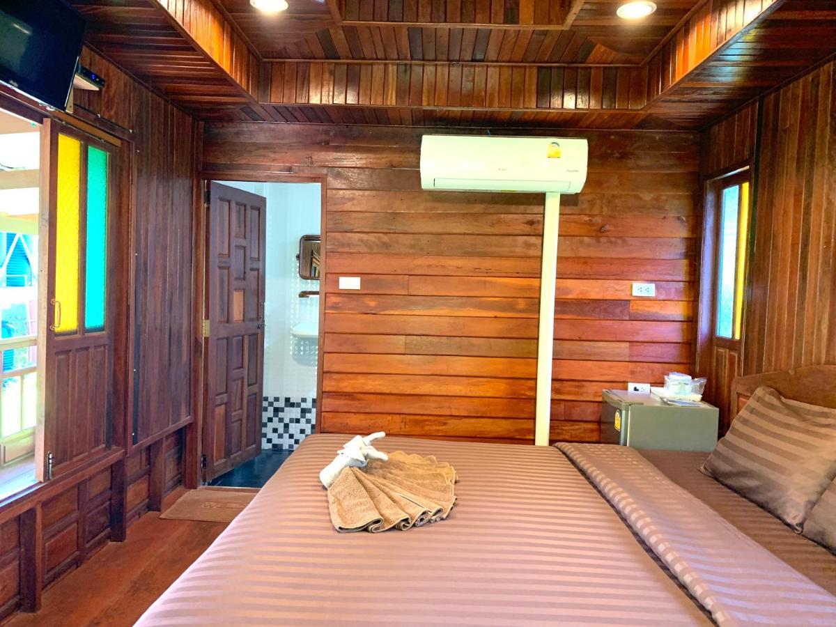 Kohkoodfarmstay Ko Kut Exterior photo