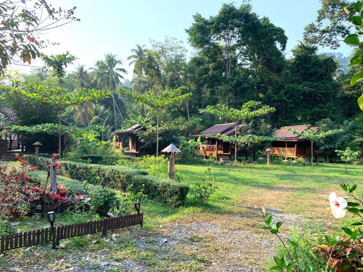 Kohkoodfarmstay Ko Kut Exterior photo