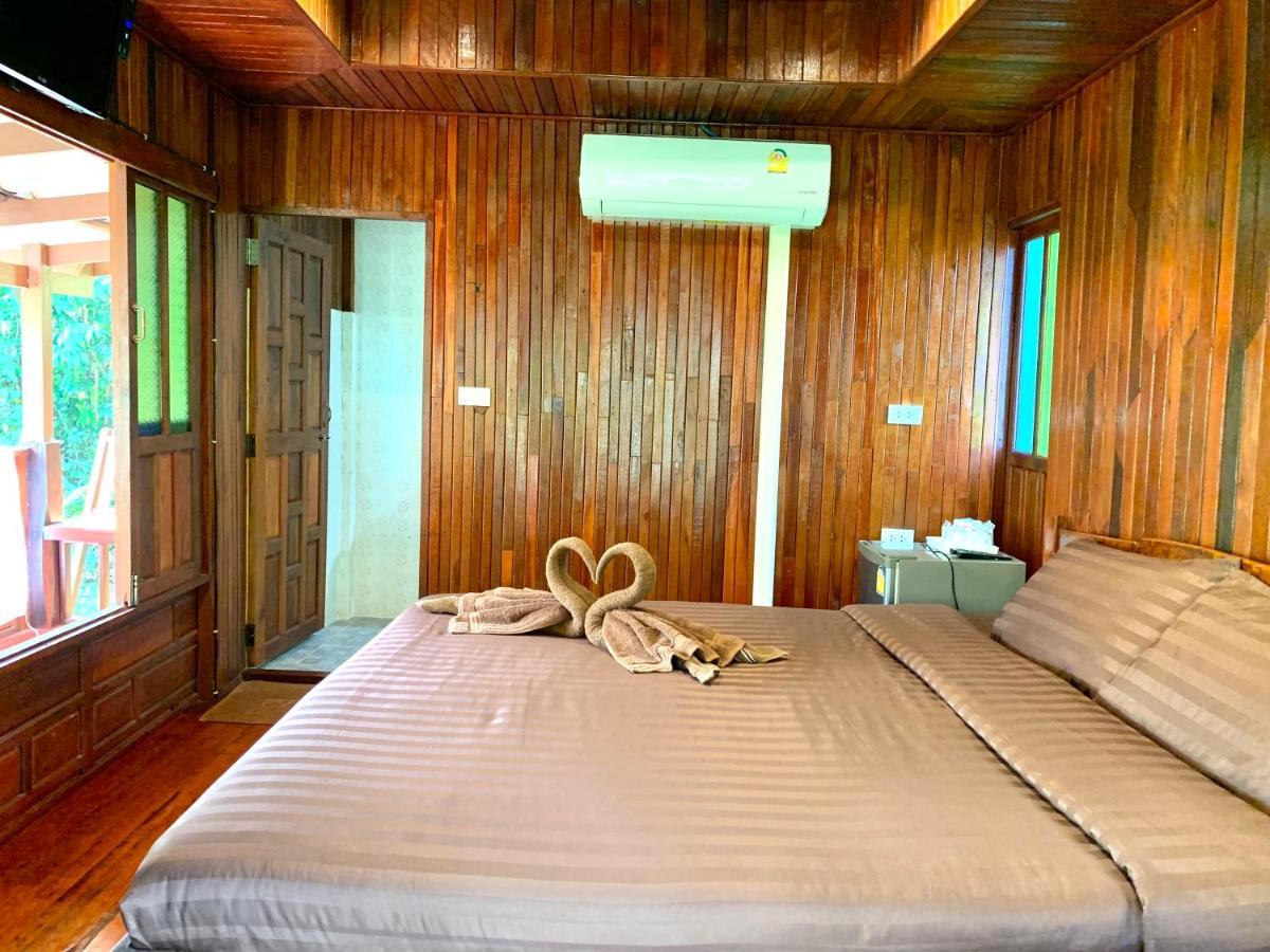 Kohkoodfarmstay Ko Kut Exterior photo