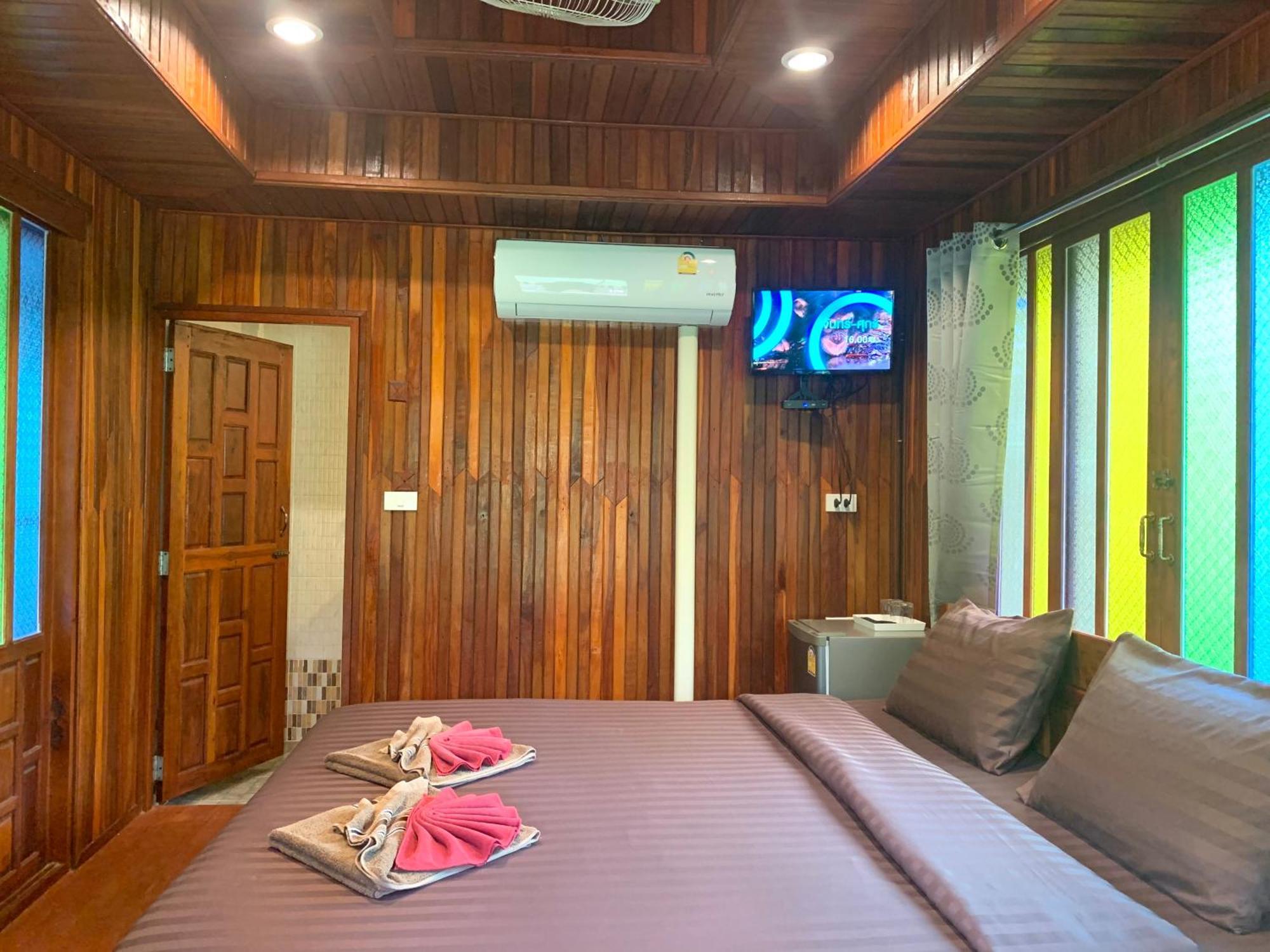 Kohkoodfarmstay Ko Kut Exterior photo